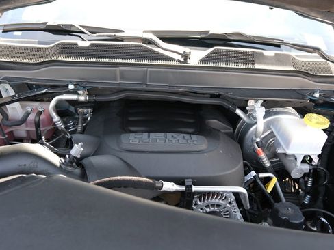 Used 2024 RAM 2500 Big Horn w/ Bed Utility Group image 32