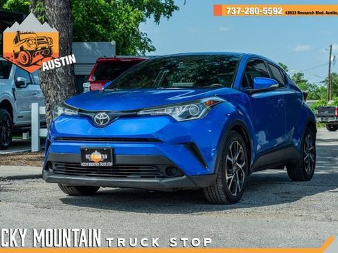 Used 2019 Toyota C-HR XLE FWD image 1