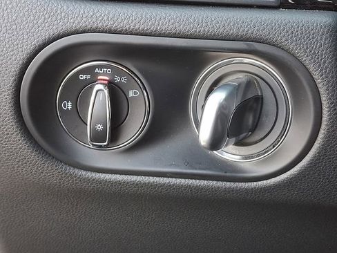 Used 2023 Porsche Macan image 26