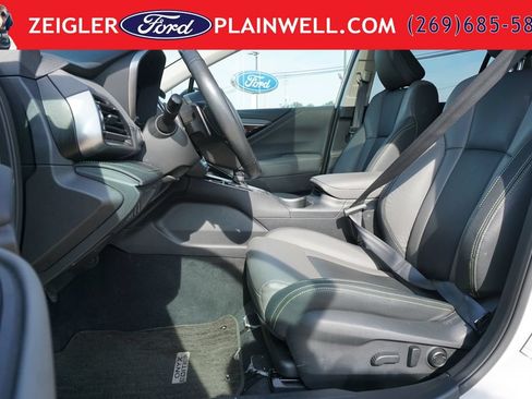 Used 2025 Subaru Outback Onyx Edition AWD/4WD image 19