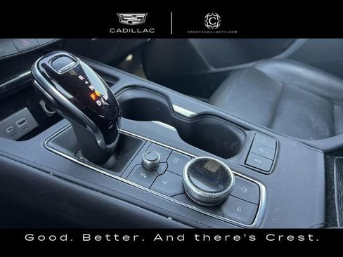 Used 2024 Cadillac XT4 Premium Luxury image 16