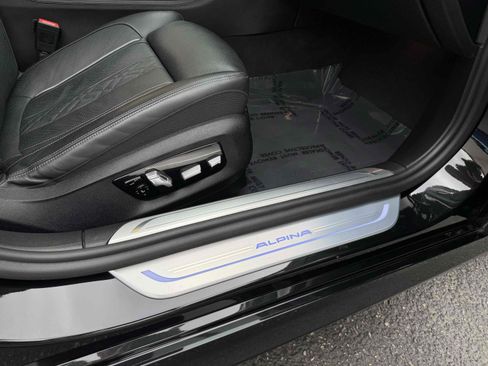 Used 2018 BMW ALPINA B7 xDrive image 37