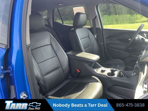 Used 2024 GMC Terrain SLT AWD/4WD image 23