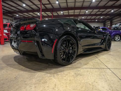 Used 2019 Chevrolet Corvette Grand Sport w/ Z07 Performance Package image 8