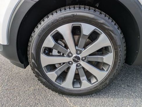 Used 2022 Kia Telluride EX w/ EX Premium Package image 10