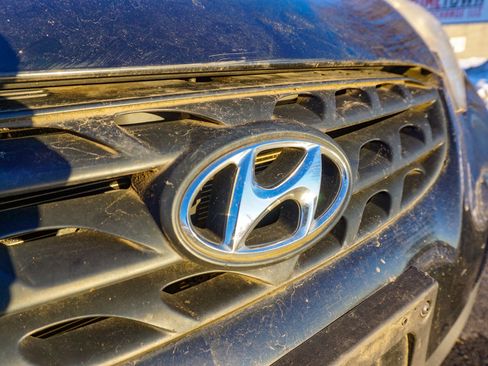 Used 2011 Hyundai Genesis 2.0T image 10