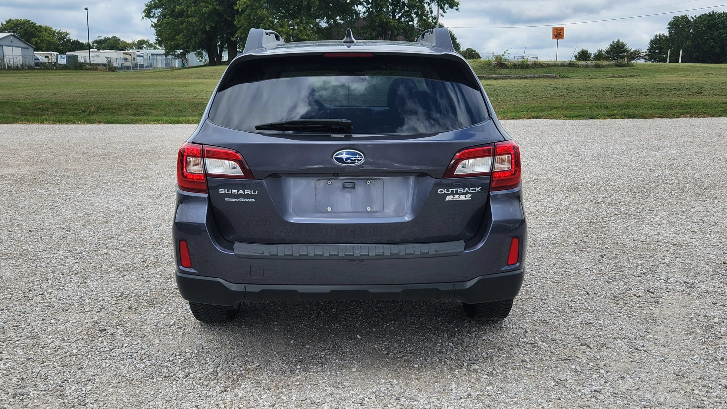 Used 2017 Subaru Outback 2.5i Limited w/ Popular Package #5 AWD/4WD image 5