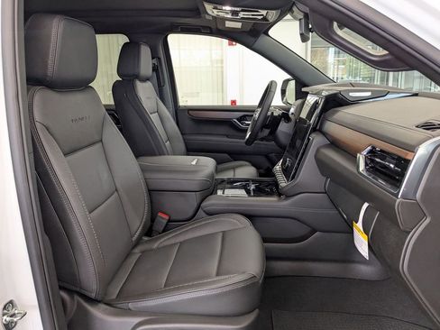 New 2026 GMC Yukon XL Denali w/ Sun & Power Step Package image 25