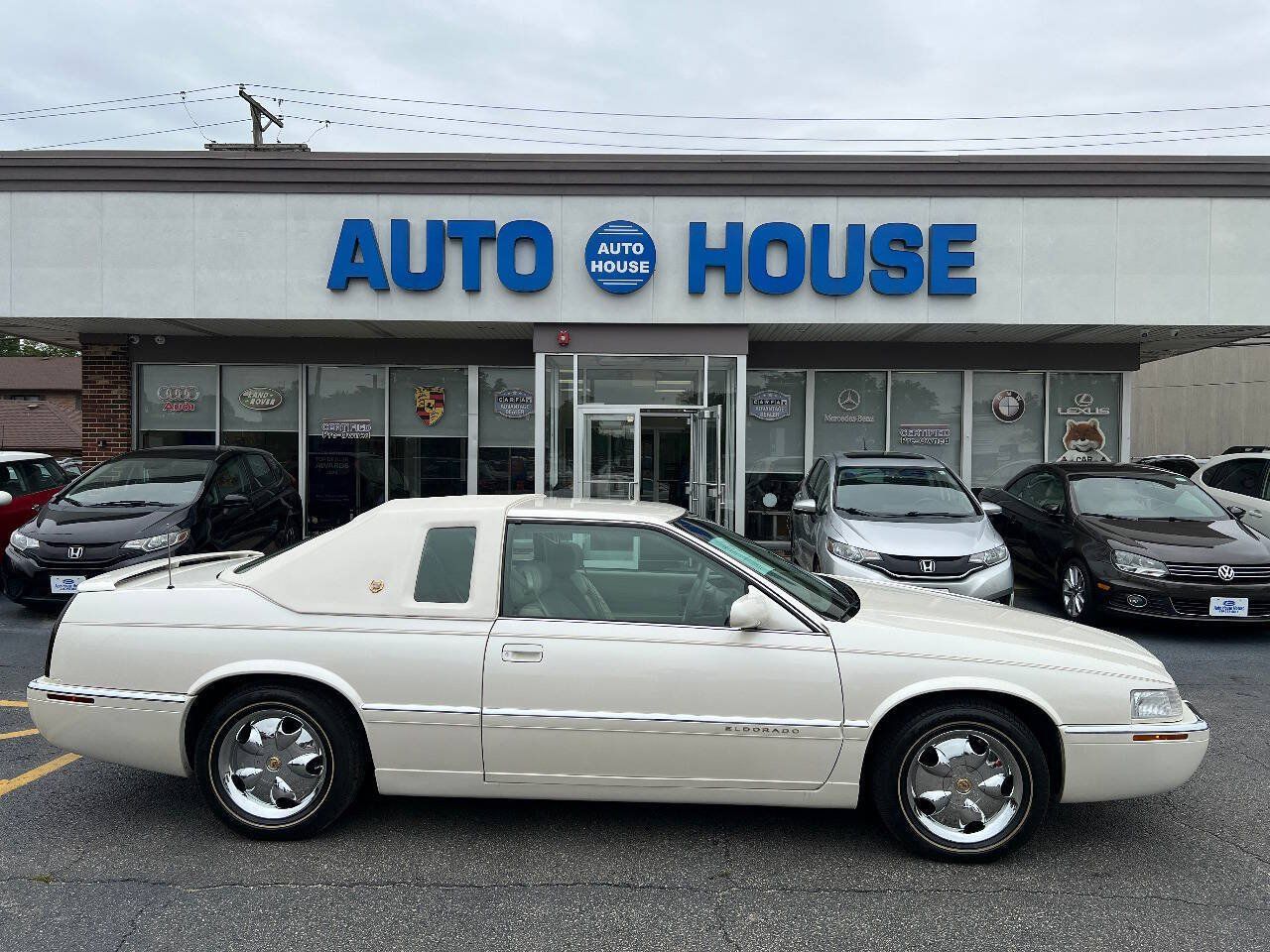 Used 1999 Cadillac Eldorado w/ Comfort/Convenience Pkg FWD image 9