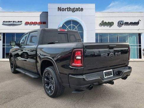 Used 2025 RAM 1500 Big Horn AWD/4WD image 3