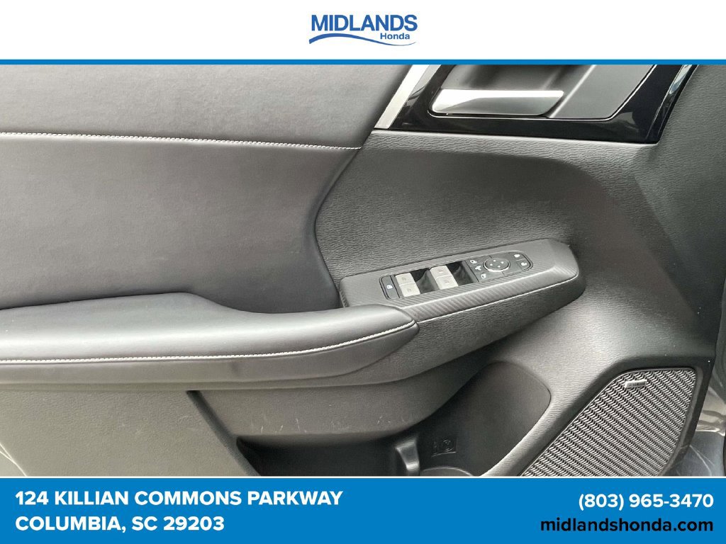 Used 2025 Mitsubishi Outlander SE FWD image 16