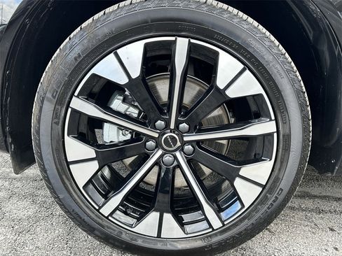 New 2026 Volvo XC60 B5 Plus w/ Protection Package Premier image 10
