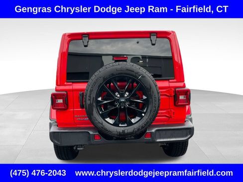 Certified 2025 Jeep Wrangler Unlimited Sahara AWD/4WD image 6