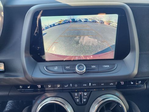 Used 2018 Chevrolet Camaro ZL1 image 30