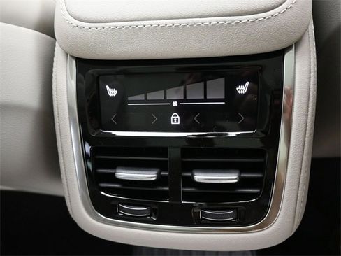 New 2026 Volvo XC90 T8 Ultra image 35