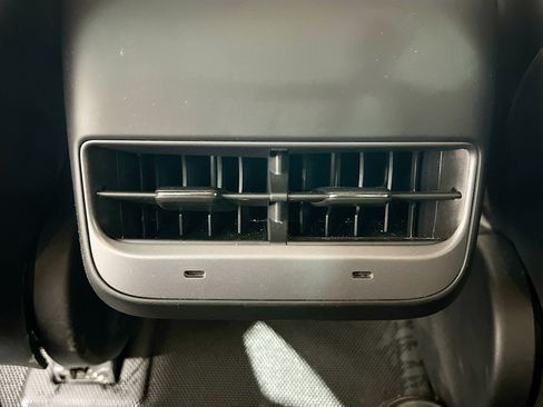 Used 2023 Tesla Model 3 Standard Range RWD image 18