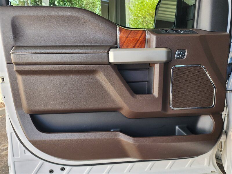 Used 2019 Ford F150 King Ranch w/ Equipment Group 601A Luxury AWD/4WD image 22
