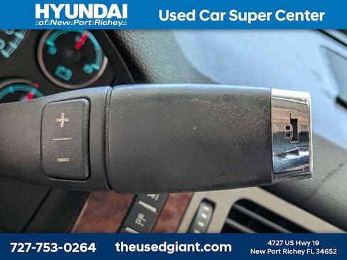 Used 2011 Chevrolet Tahoe LTZ AWD/4WD image 36
