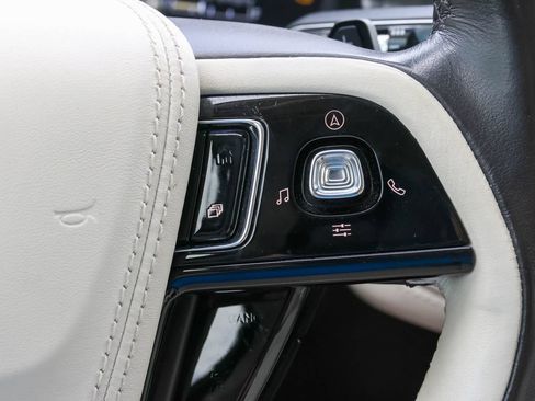Used 2023 Lincoln Aviator Black Label w/ Class IV Trailer Tow Package AWD/4WD image 37