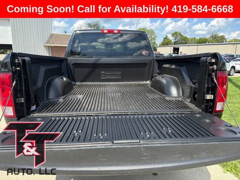Used 2016 RAM 2500 Tradesman w/ Chrome Appearance Group AWD/4WD image 7