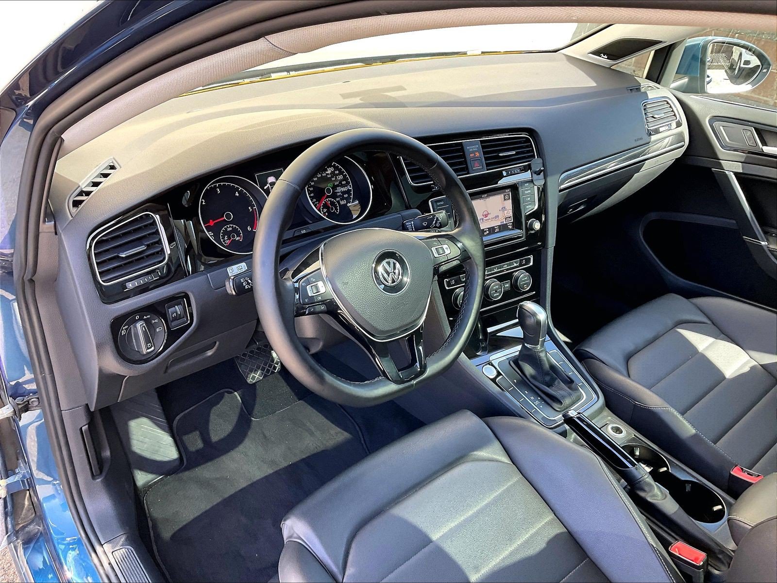 Used 2015 Volkswagen Golf TDI SEL FWD image 14