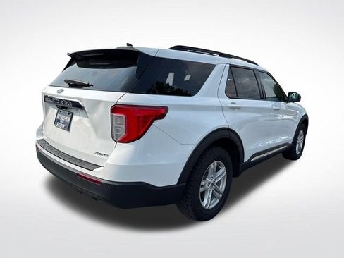 Used 2021 Ford Explorer XLT AWD/4WD image 5