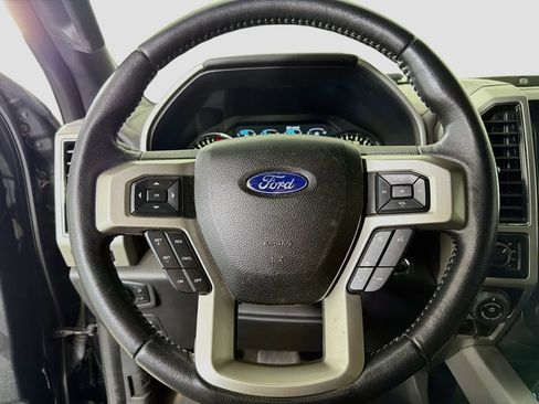 Used 2018 Ford F150 Lariat w/ Equipment Group 501A Mid AWD/4WD image 15