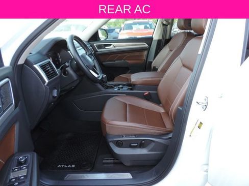 Used 2023 Volkswagen Atlas SEL AWD/4WD image 24