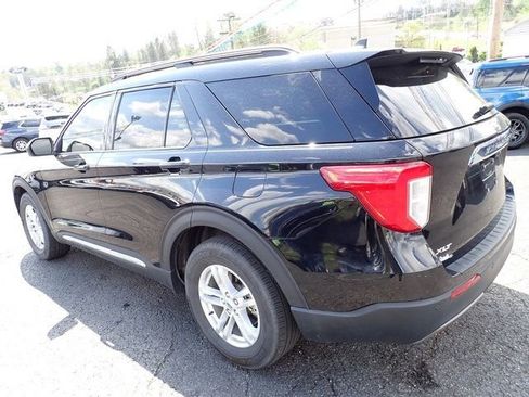 Used 2023 Ford Explorer XLT w/ Equipment Group 202A image 4