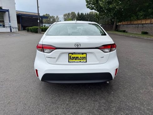 Used 2024 Toyota Corolla LE FWD image 4