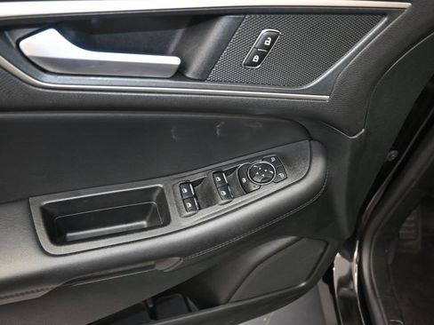 Used 2024 Ford Edge SEL AWD/4WD image 11
