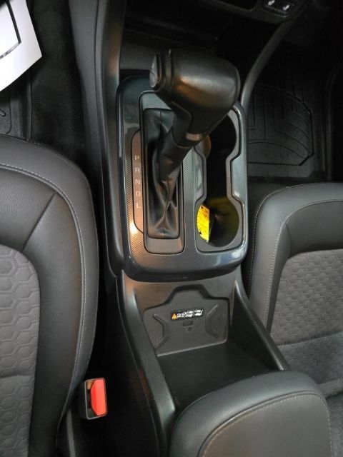 Used 2019 Chevrolet Colorado Z71 AWD/4WD image 18