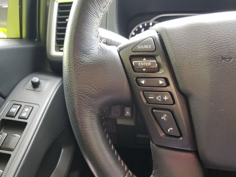 Certified 2023 Nissan Frontier SV w/ SV Convenience Package image 16