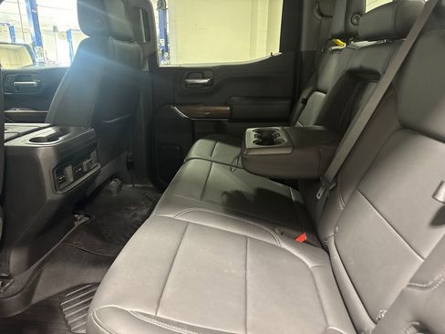 Used 2020 Chevrolet Silverado 1500 LT Trail Boss image 41