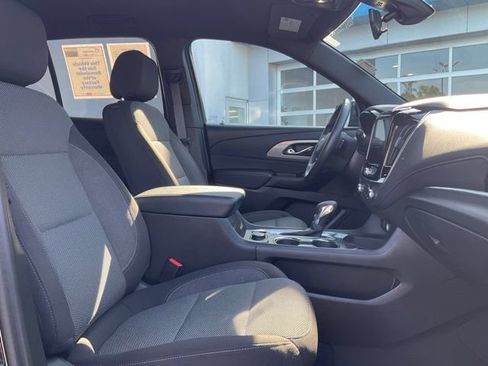 Used 2023 Chevrolet Traverse LT AWD/4WD image 10