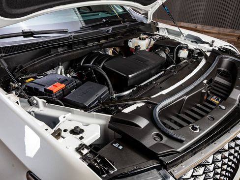 Used 2025 Cadillac Escalade ESV Sport Platinum image 44