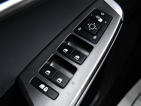 Used 2024 Kia EV6 Wind w/ Wind Technology Package image 43