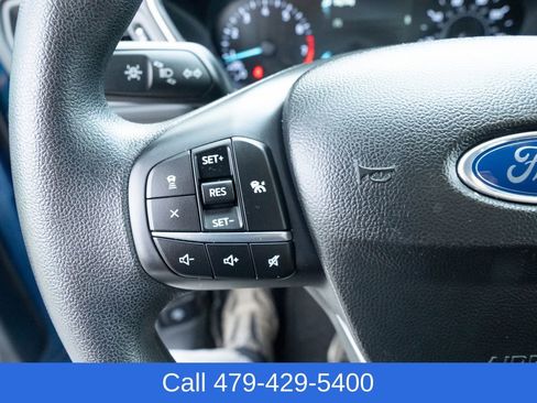 Used 2020 Ford Escape SE image 23