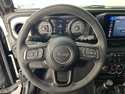 Used 2025 Jeep Wrangler Sport S image 26