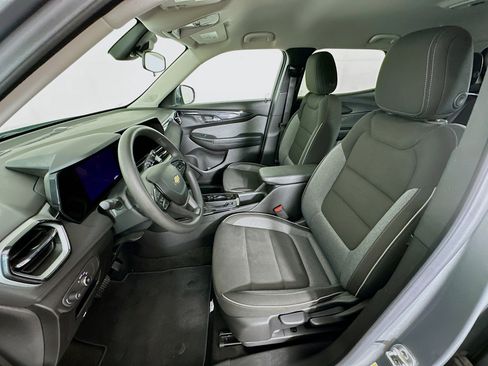 Used 2024 Chevrolet TrailBlazer LT image 13