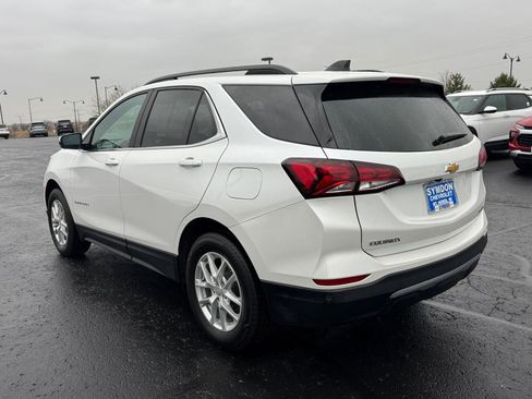 Used 2024 Chevrolet Equinox LT image 3