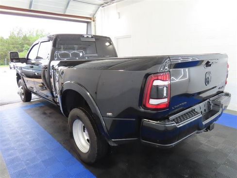 Used 2024 RAM 3500 Limited w/ Night Edition AWD/4WD image 10