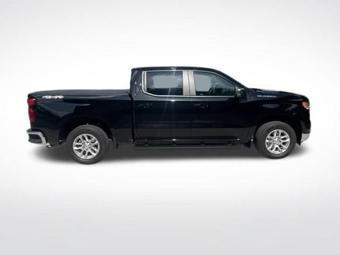 Used 2025 Chevrolet Silverado 1500 LT AWD/4WD image 12