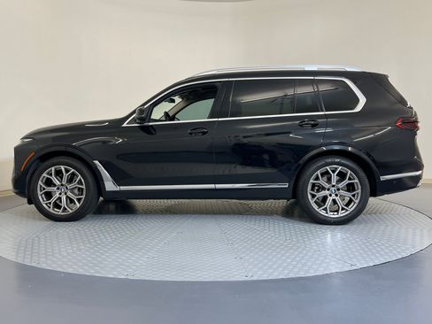 Certified 2024 BMW X7 xDrive40i image 2