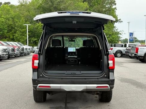 Used 2024 Ford Expedition XLT AWD/4WD image 23