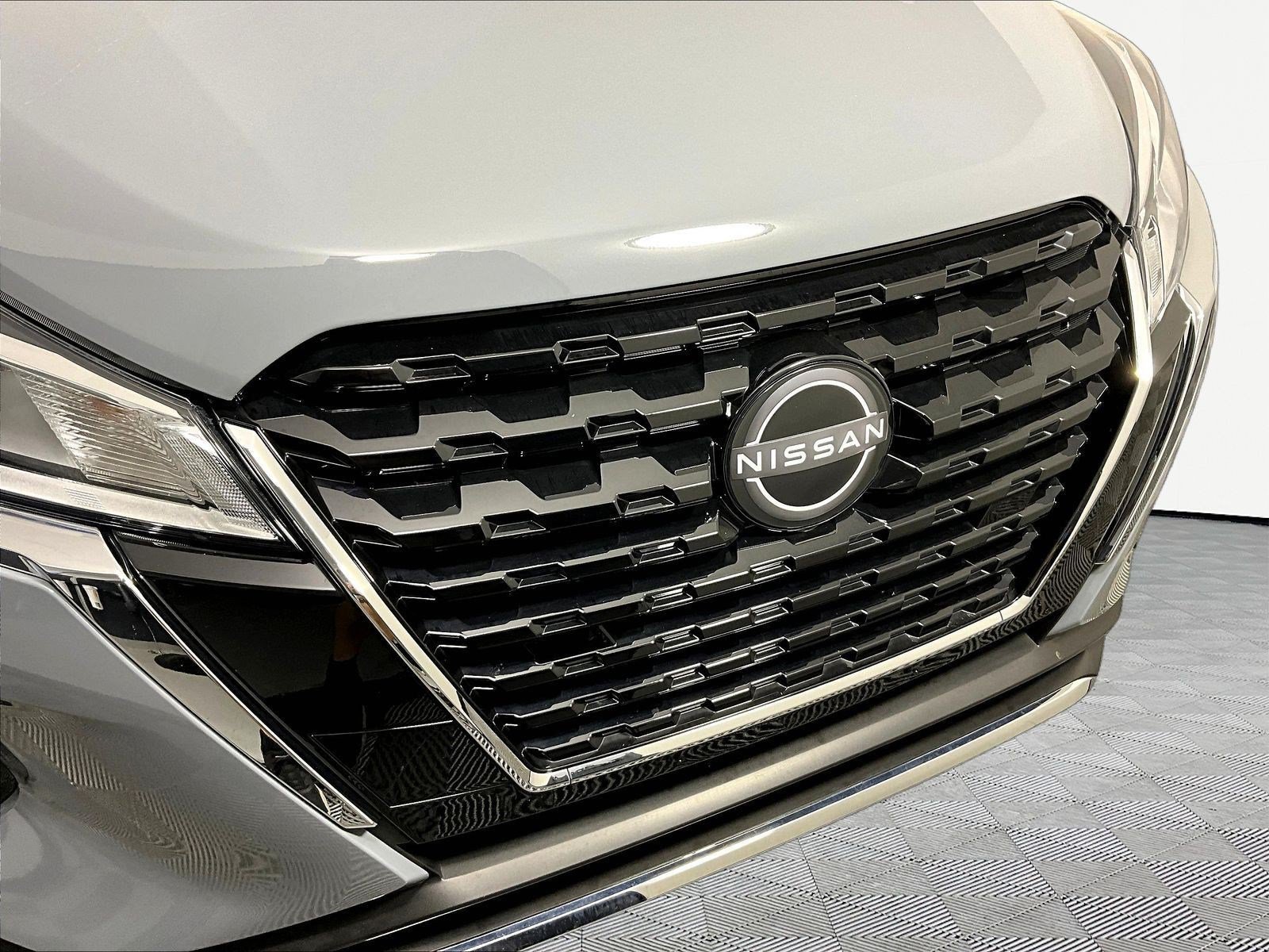 Used 2024 Nissan Kicks SV FWD image 32