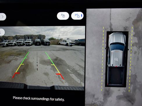 New 2026 Ford F250 Lariat w/ FX4 Off-Road Package image 13