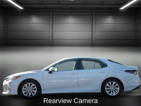 Used 2024 Toyota Camry LE image 7