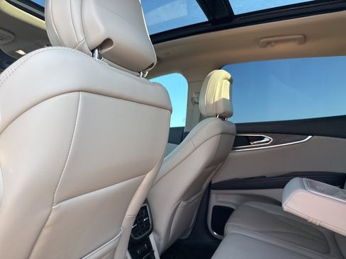 Used 2020 Lincoln Nautilus Reserve image 22