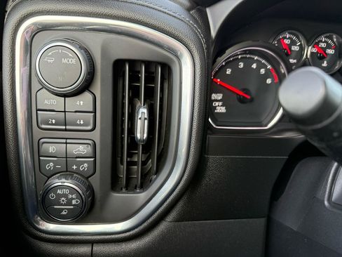 Used 2021 Chevrolet Silverado 1500 LTZ image 27